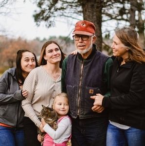 Meet your Posher, Connie